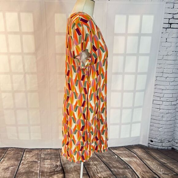 SALE 💵BUNDLE 4 for $20!! Geometric Multicolor Mini Dress - Picture 4 of 10